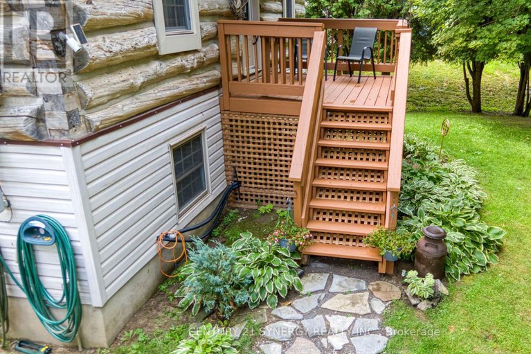 28751204/144-affleck-crescent/lanark-highlands-lanark-village/lanark-highlands/ontario/K0G1K0_45