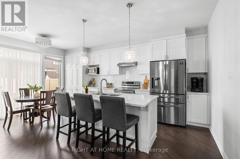 29253756/1131-apolune-street/half-moon-bay/ottawa/ontario/K2J6N8_11