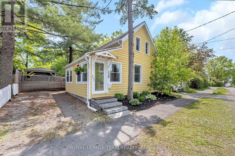 28410245/2748-rowatt-street/britannia/ottawa/ontario/K2B6N9_1