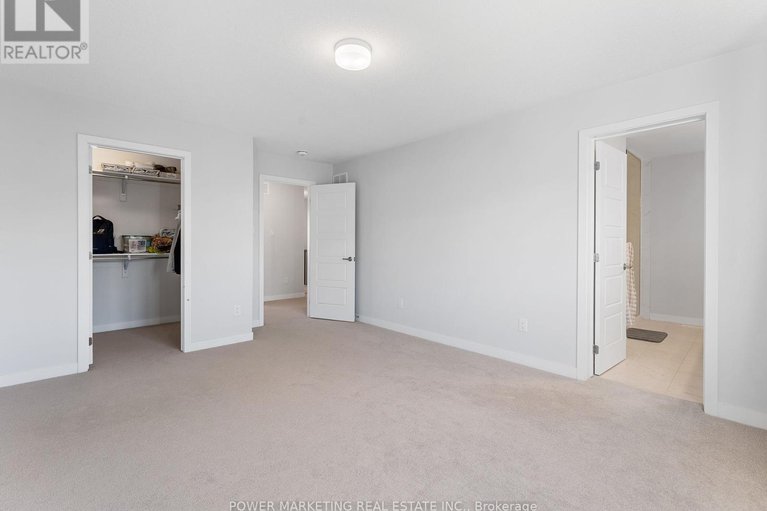 28901937/1017-curraglass-walk/stittsville-north/ottawa/ontario/K2S3A6_17