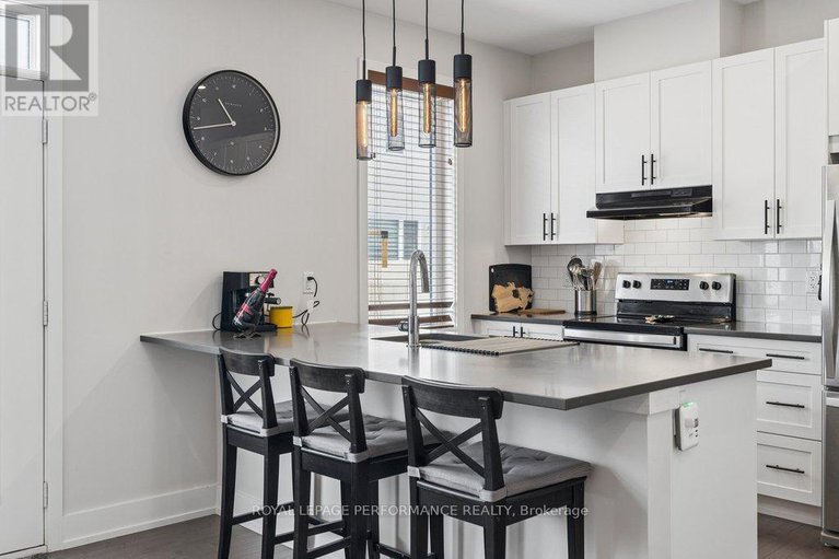 29445573/644-crevier-walk/orleans-village/ottawa/ontario/K1W0M7_19