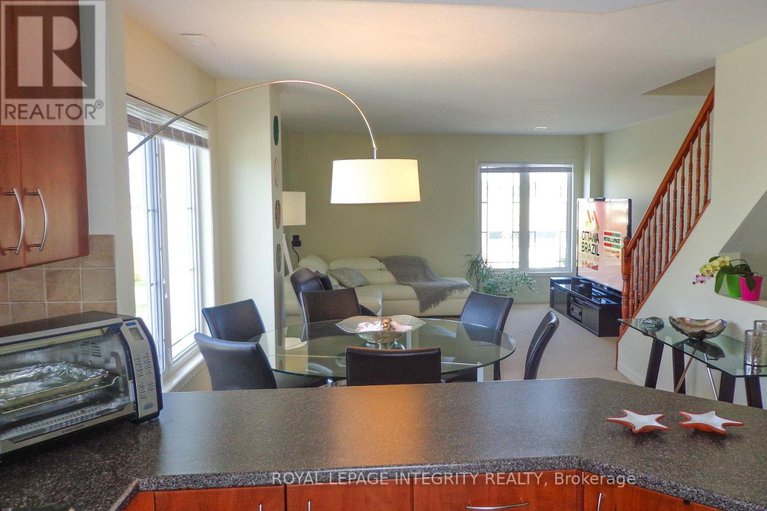 28978671/176-chapman-mills-drive/strandherd/ottawa/ontario/K2J0B8_10