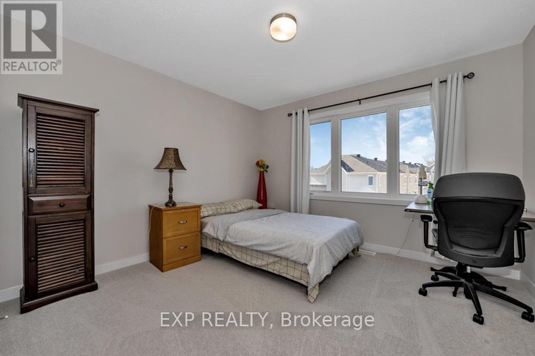 29363972/279-falsetto-street/mer-bleuebradley-estatesanderson-park/ottawa/ontario/K1W0S4_26