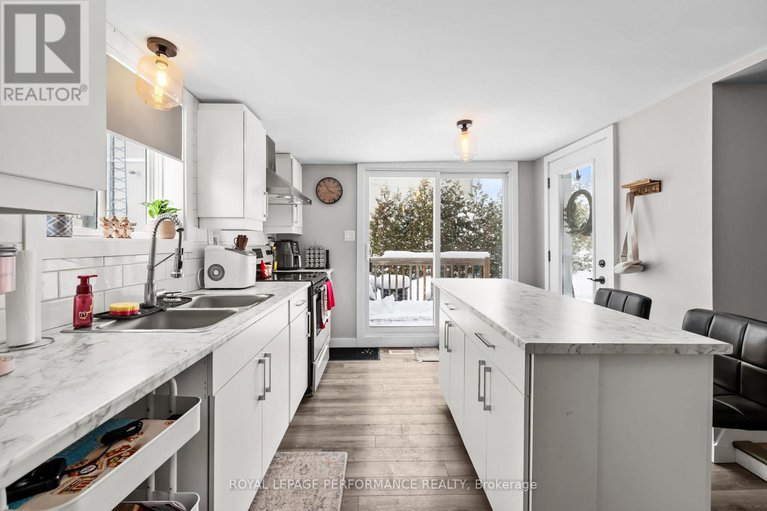 29182653/6-spring-street/maxville/north-glengarry/ontario/K0C1T0_19