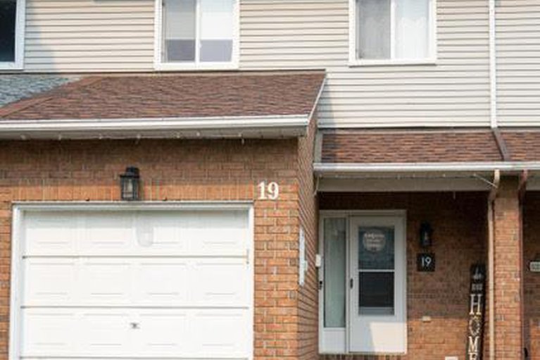 28965378/19-armadale-crescent/cedargrovefraserdale/ottawa/ontario/K2J4A4_1