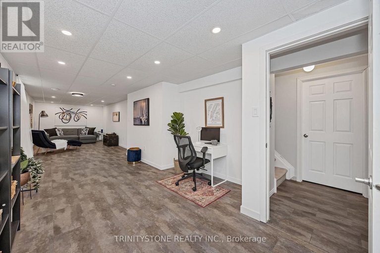 29219285/6127-abbott-street-e/stittsville-central/ottawa/ontario/K2S1V5_32