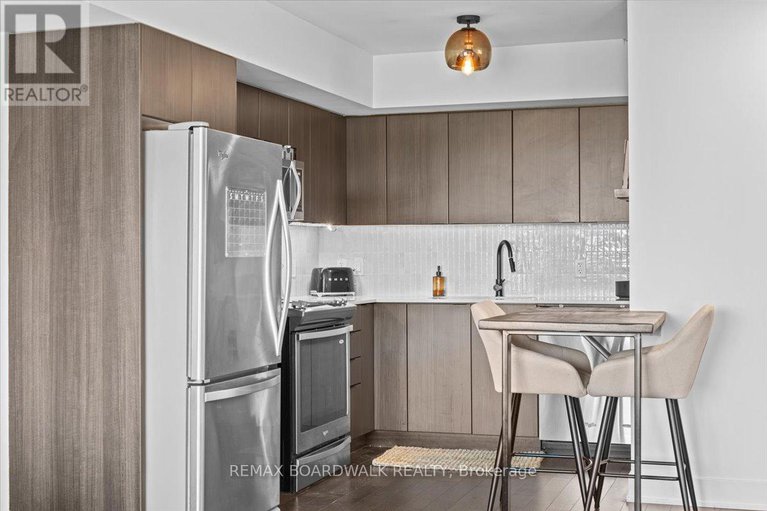 29217496/406-1035-bank-street/glebe/ottawa/ontario/K1S3W9_12