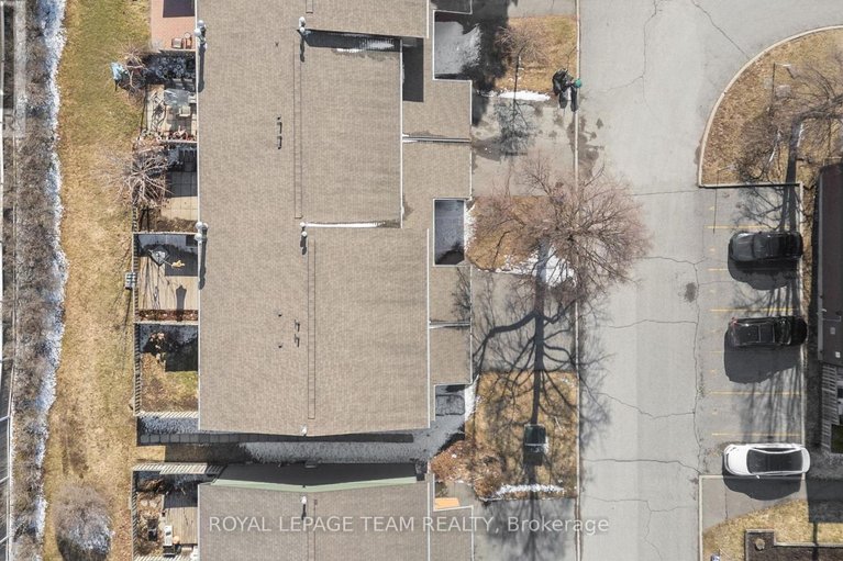 29585057/6356-mary-jane-crescent/chateauneuf/ottawa/ontario/K1C3C2_44