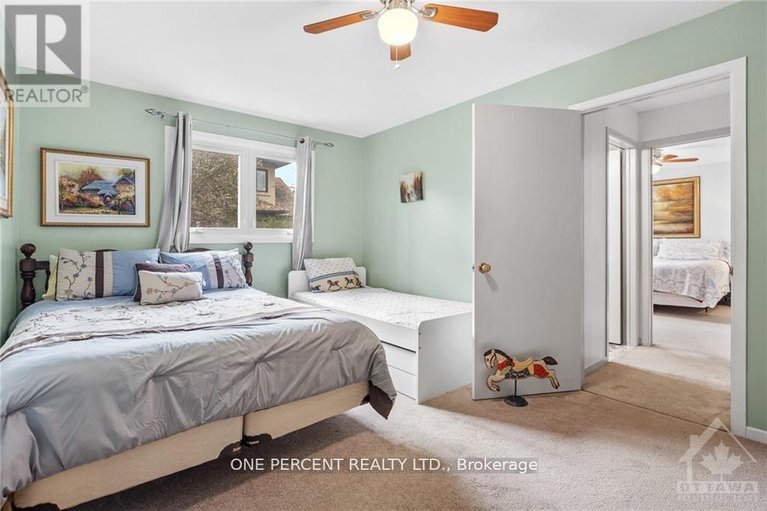 28436232/434-hilson-avenue/westborohampton-park/ottawa/ontario/K1Z6C3_15