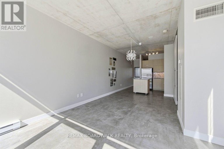 29639076/1507-179-george-street/lower-townbyward-market/ottawa/ontario/K1N1J8_15