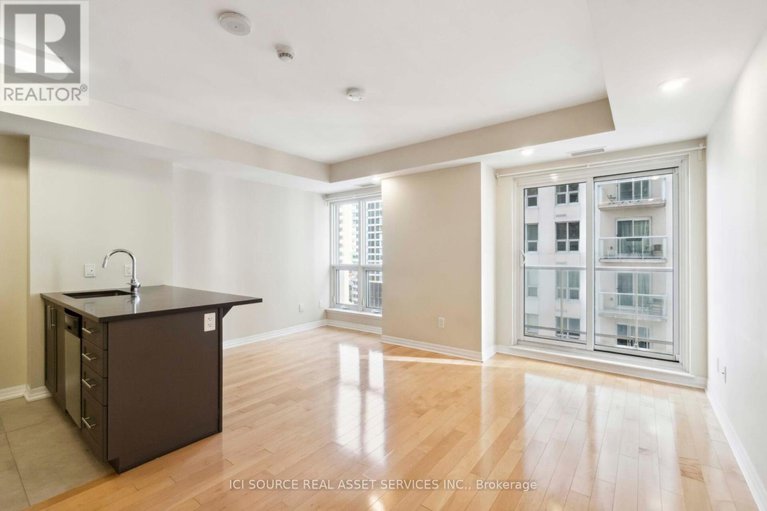 28506850/1708-195-besserer-street/sandy-hill/ottawa/ontario/K1N0B6_5