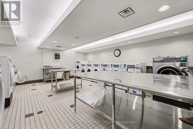 29563749/906-1081-ambleside-drive/woodroffe/ottawa/ontario/K2B8C8_30