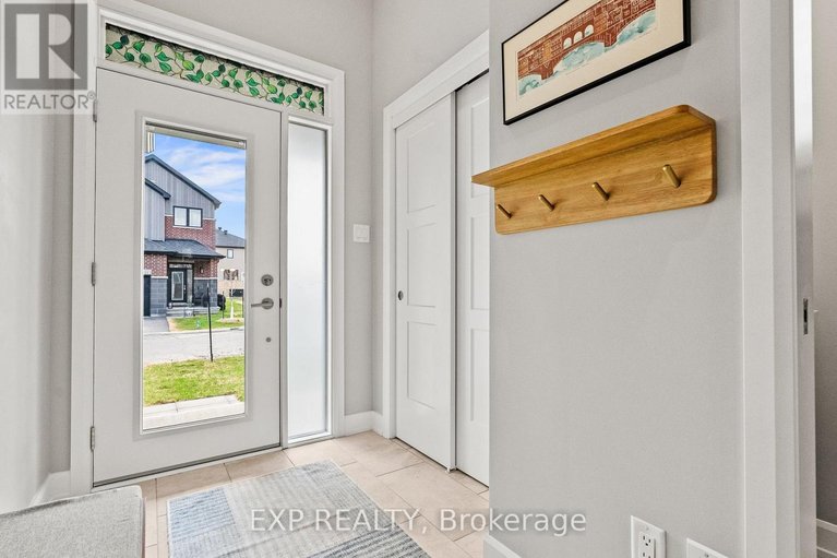 29648465/419-clubtail-private/blossom-parkkemp-parkfindlay-creek/ottawa/ontario/K1X0M9_5