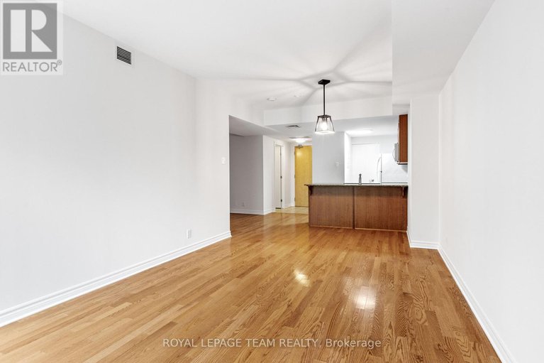 28543171/316-200-lett-street/west-centre-town/ottawa/ontario/K1R0A7_12