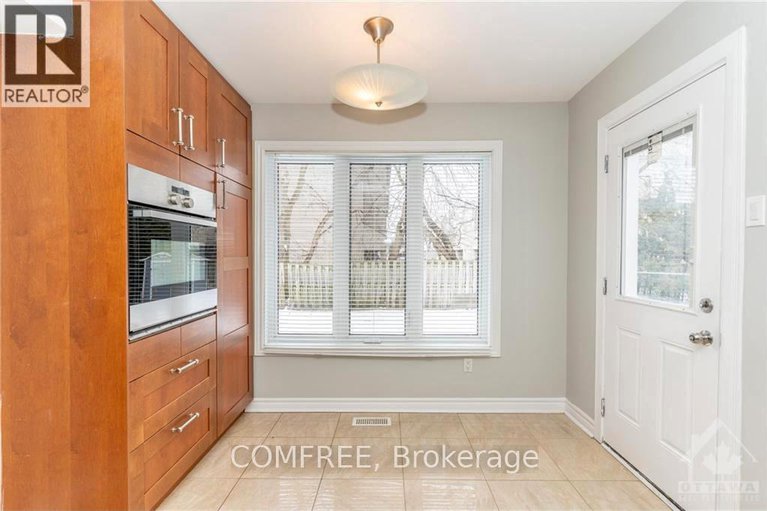 28722472/152-twyford-street/hunt-club/ottawa/ontario/K1V0V7_13