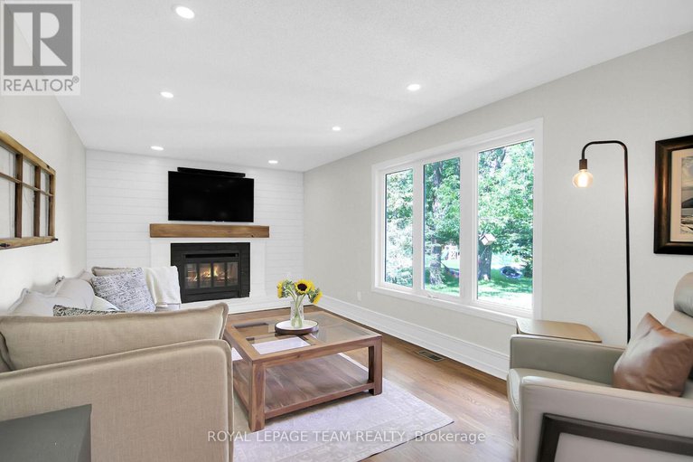 28640898/7117-quinnfield-way/greely/ottawa/ontario/K4P1B6_18