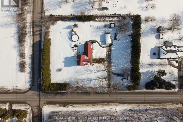 29433673/2090-beach-road/north-grenville-twp-kemptville-south/north-grenville/ontario/K0G1S0_5