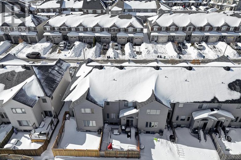 29396767/560-du-pin-rouge-way/mer-bleuebradley-estatesanderson-park/ottawa/ontario/K1W0C4_45