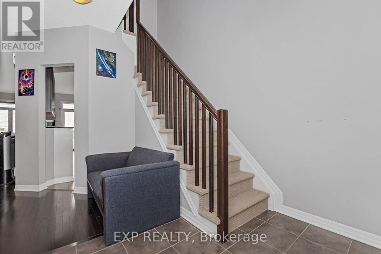 28867908/503-knotridge-street-n/mer-bleuebradley-estatesanderson-park/ottawa/ontario/K1W0A8_5
