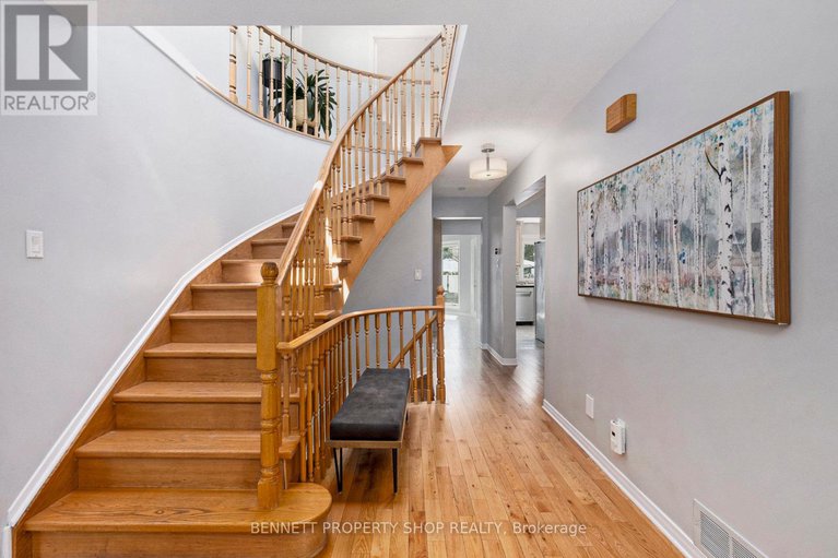 28777333/778-montcrest-drive/fallingbrookridgemount/ottawa/ontario/K4A2M6_3