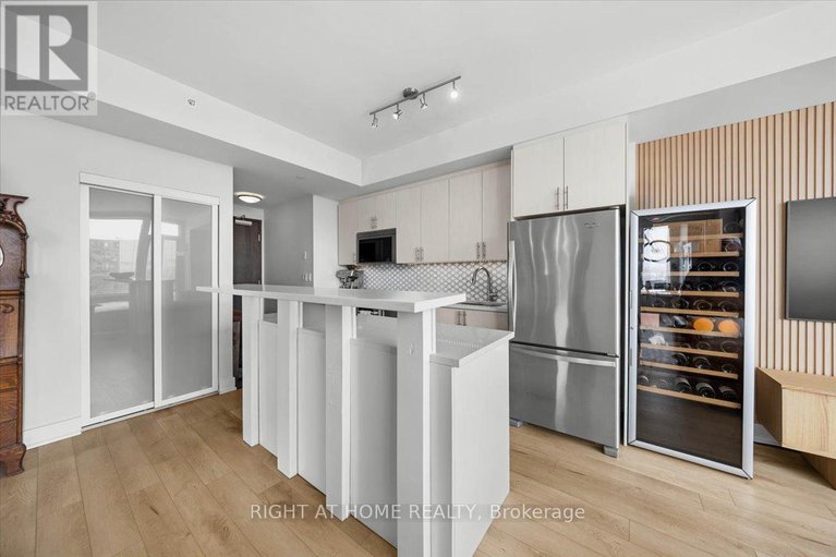 29416126/705-1035-bank-street/glebe/ottawa/ontario/K1S5K3_8