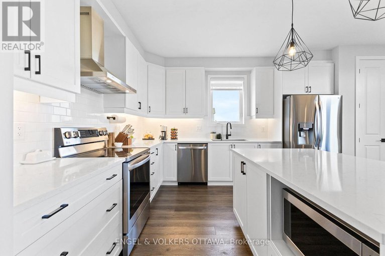 29018606/119-green-ash-avenue/goulbourn-twp-from-franktown-rdsouth-to-rideau/ottawa/ontario/K0A2Z0_13