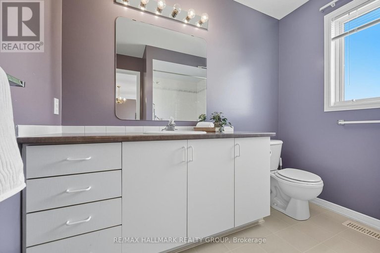 28869217/2357-raintree-drive/orleans-village/ottawa/ontario/K1W1J3_18