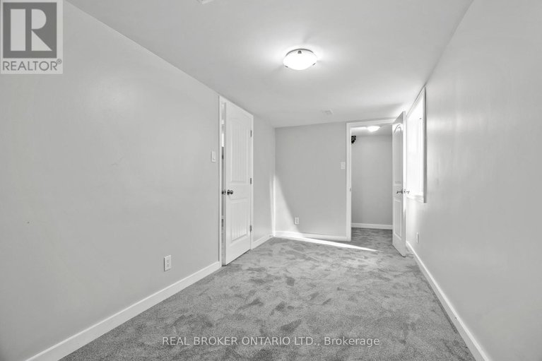 28879794/2931-southmore-drive-e/riverside-park-south/ottawa/ontario/K1V6Z2_35