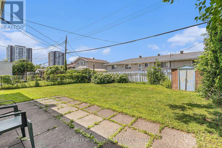 28615266/1219-vancouver-avenue/ellwood/ottawa/ontario/K1V6V2_20