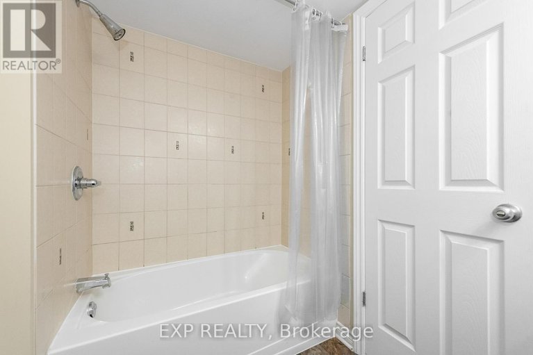 29282224/b-734-chapman-mills-drive/strandherd/ottawa/ontario/K2J3V2_36