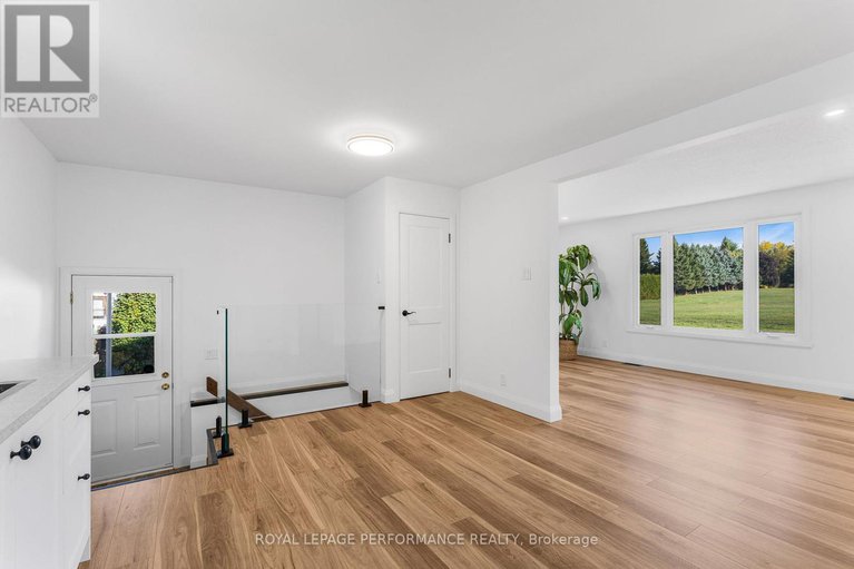 28986126/2140-valley-street/moose-creek/north-stormont/ontario/K0C1W0_6