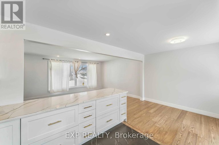 29339808/44-sherry-lane/manordale/ottawa/ontario/K2G3L8_11