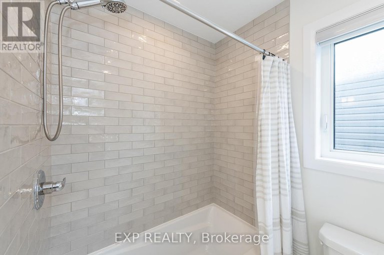 29429892/35-jetty-drive/mahogany-community/ottawa/ontario/K4M0N1_31