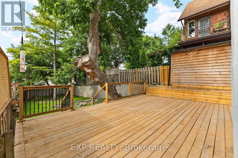 28674478/145-willow-street/west-centre-town/ottawa/ontario/K1R6W2_25