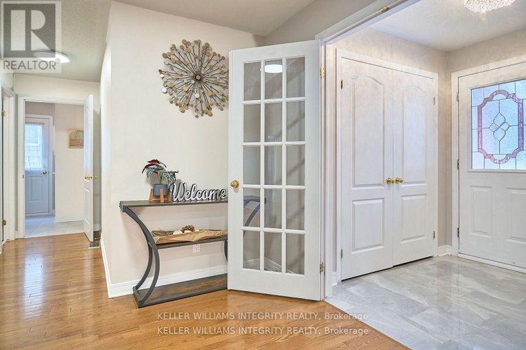 28409851/9-shannondoe-crescent/bridlewood/ottawa/ontario/K2M2C8_5