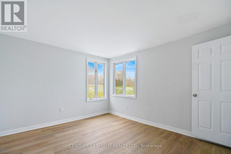 29158805/21927-main-street/north-glengarry-lochiel-twp/north-glengarry/ontario/K0B1H0_29