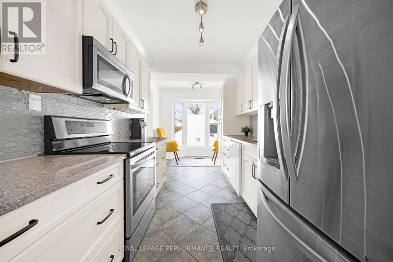 29452599/1557-verchere-street/chateauneuf/ottawa/ontario/K1C7C7_11