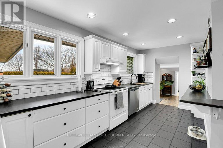 28158483/11391-lakeshore-drive/south-dundas-matilda-twp/south-dundas/ontario/K0E1K0_13