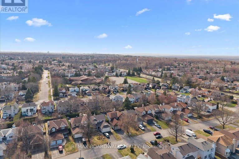 29650202/1715-teakdale-avenue/chapel-hill/ottawa/ontario/K1C6M8_47