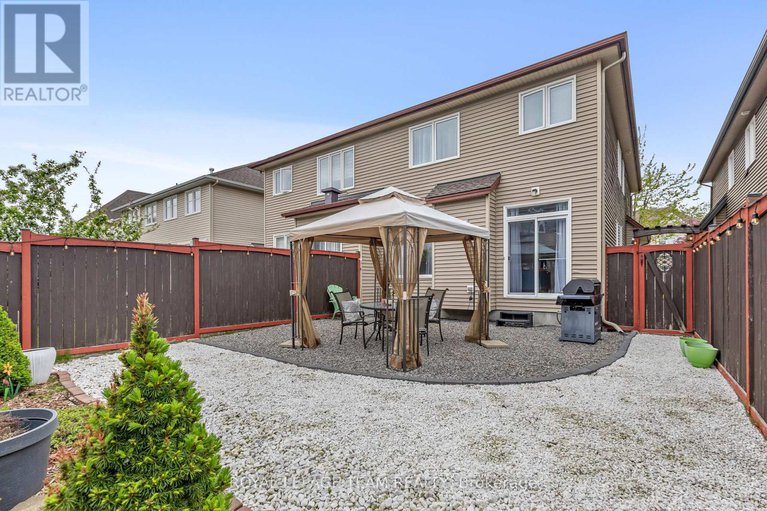 28515648/926-bunchberry-way/blossom-parkkemp-parkfindlay-creek/ottawa/ontario/K1T3T8_35