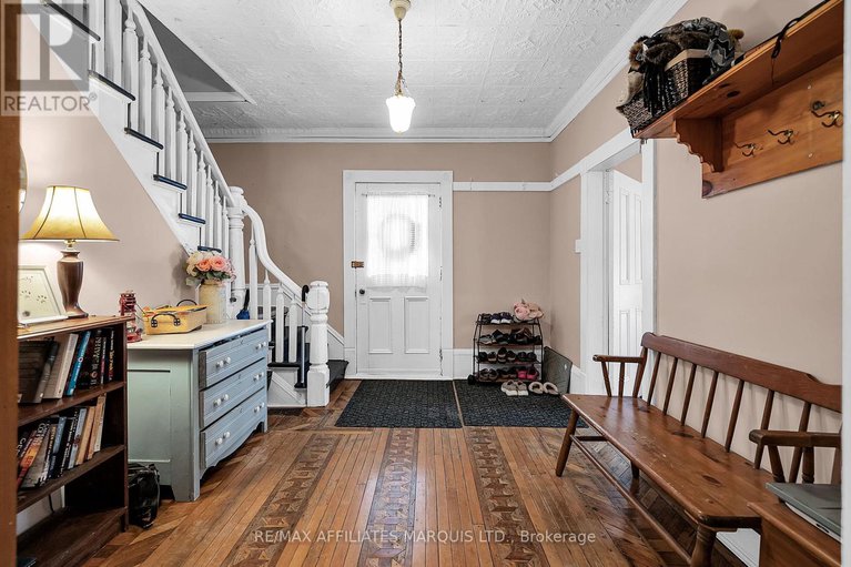 28164009/7-spruce-street/lancaster/south-glengarry/ontario/K0C1N0_8