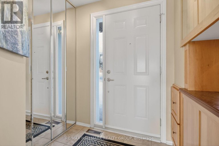 29446603/1722-rodin-way/chateauneuf/ottawa/ontario/K1C4Y8_9