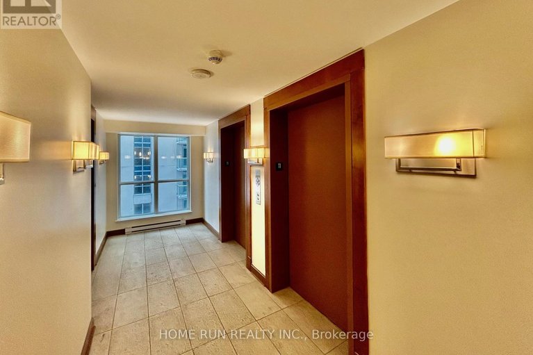 29608052/1104-195-besserer-street/sandy-hill/ottawa/ontario/K1N0B6_6