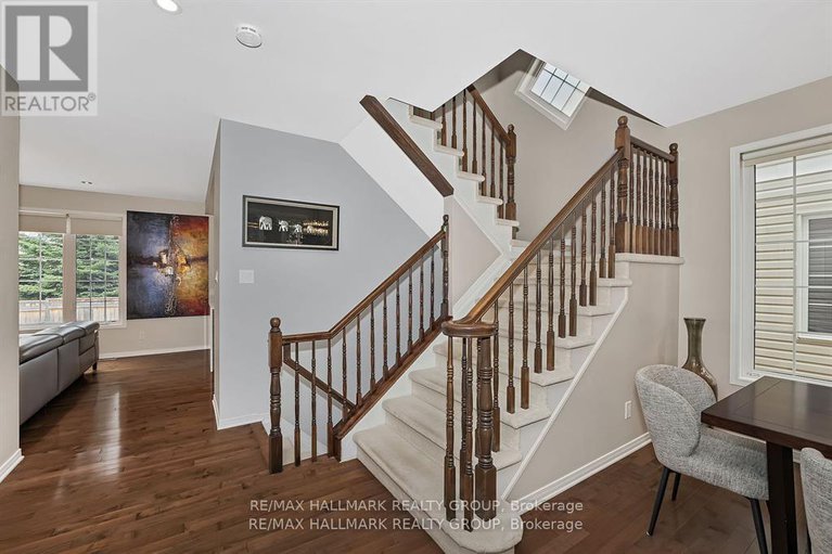 28798705/137-stedman-street/blossom-parkkemp-parkfindlay-creek/ottawa/ontario/K1T0B4_10