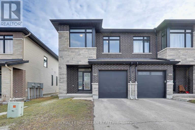 29464154/840-clapham-terrace/stittsville-south/ottawa/ontario/K2S2N8_1