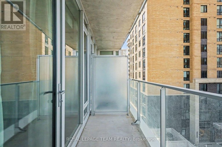 29581122/406-111-champagne-avenue-s/west-centre-town/ottawa/ontario/K1S5V3_23