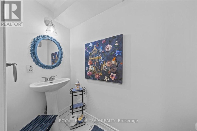 29582797/221-3310-southgate-road/south-keys/ottawa/ontario/K1V8X4_27