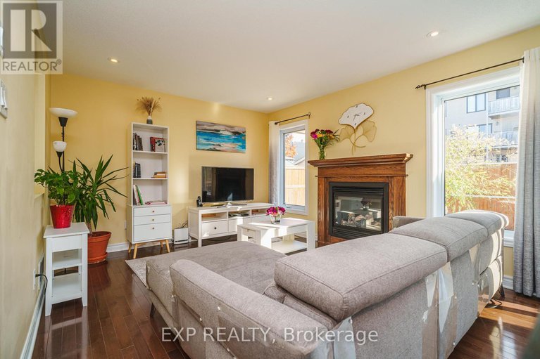 28257579/426-pillett-street/strandherd/ottawa/ontario/K2J5S3_10