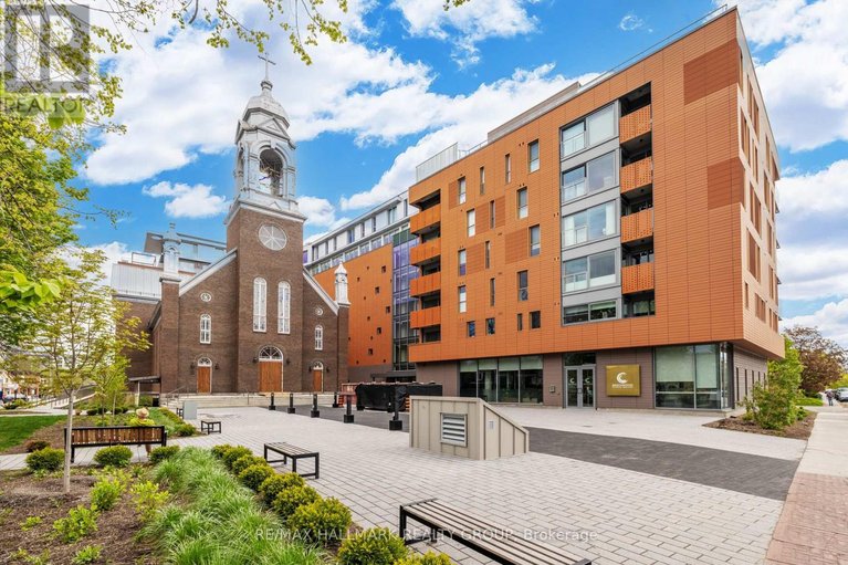 29641679/607-135-barrette-street/vanier/ottawa/ontario/K1L7Z9_2