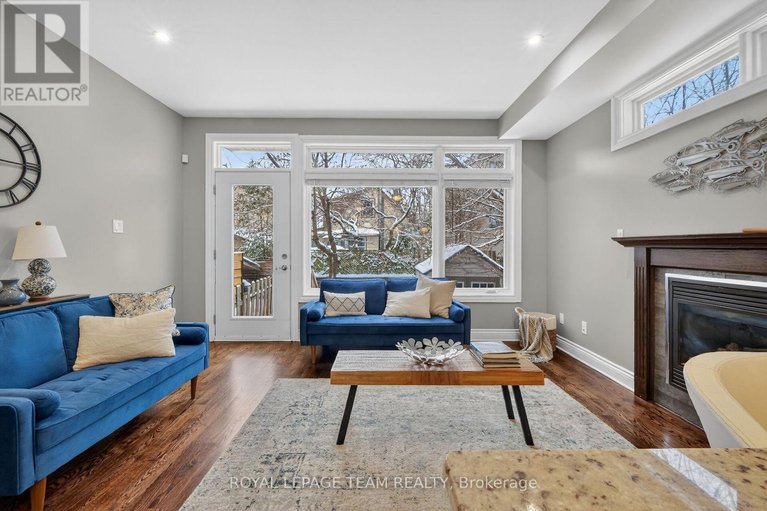 29501223/a-142-a-queen-mary-street/overbrookcastle-heights/ottawa/ontario/K1K1X5_15